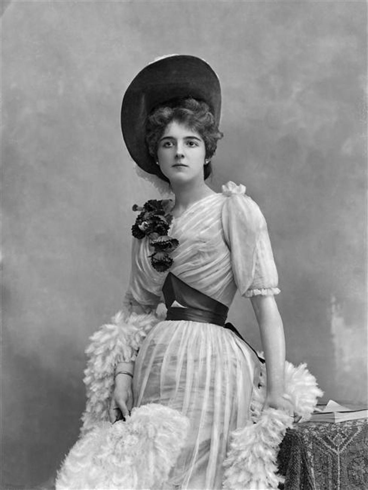 Clara Ward, Princesse de Caraman-Chimay (1873-1916) A — Paul Nadar