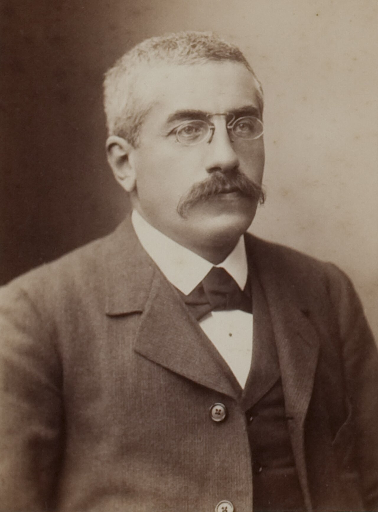 Alexandre Millerand, par Nadar — Paul Nadar