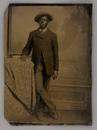 Untitled (Portrait of a Standing Man) — Unbekannter Künstler