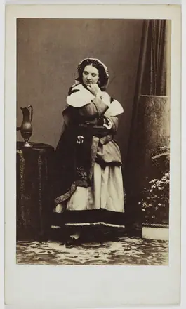 Portrait d'Aguillon, (Marthe Léocadie Baumann), (vers 1827-), (actrice), PH46089 (1 of 2) — André-Adolphe-Eugène Disdéri